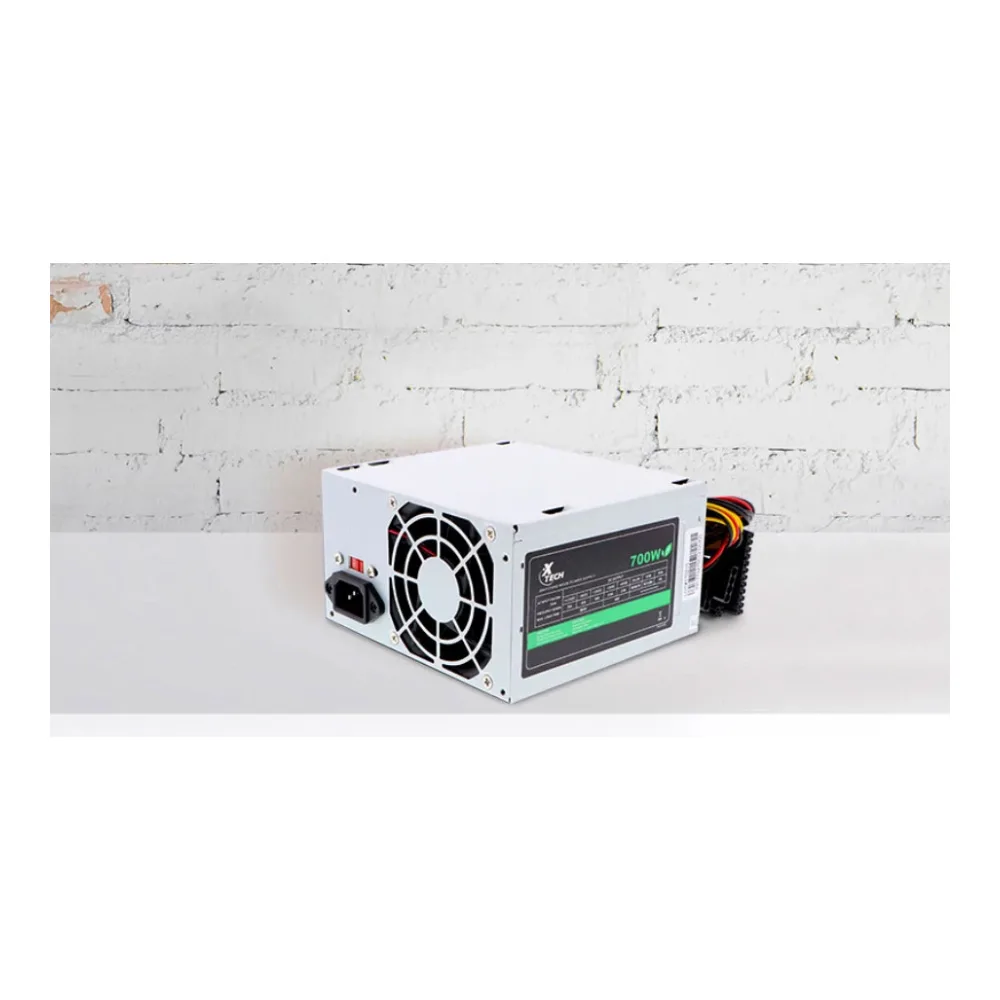Fuente de Poder Xtech 700W 20+4 Pin